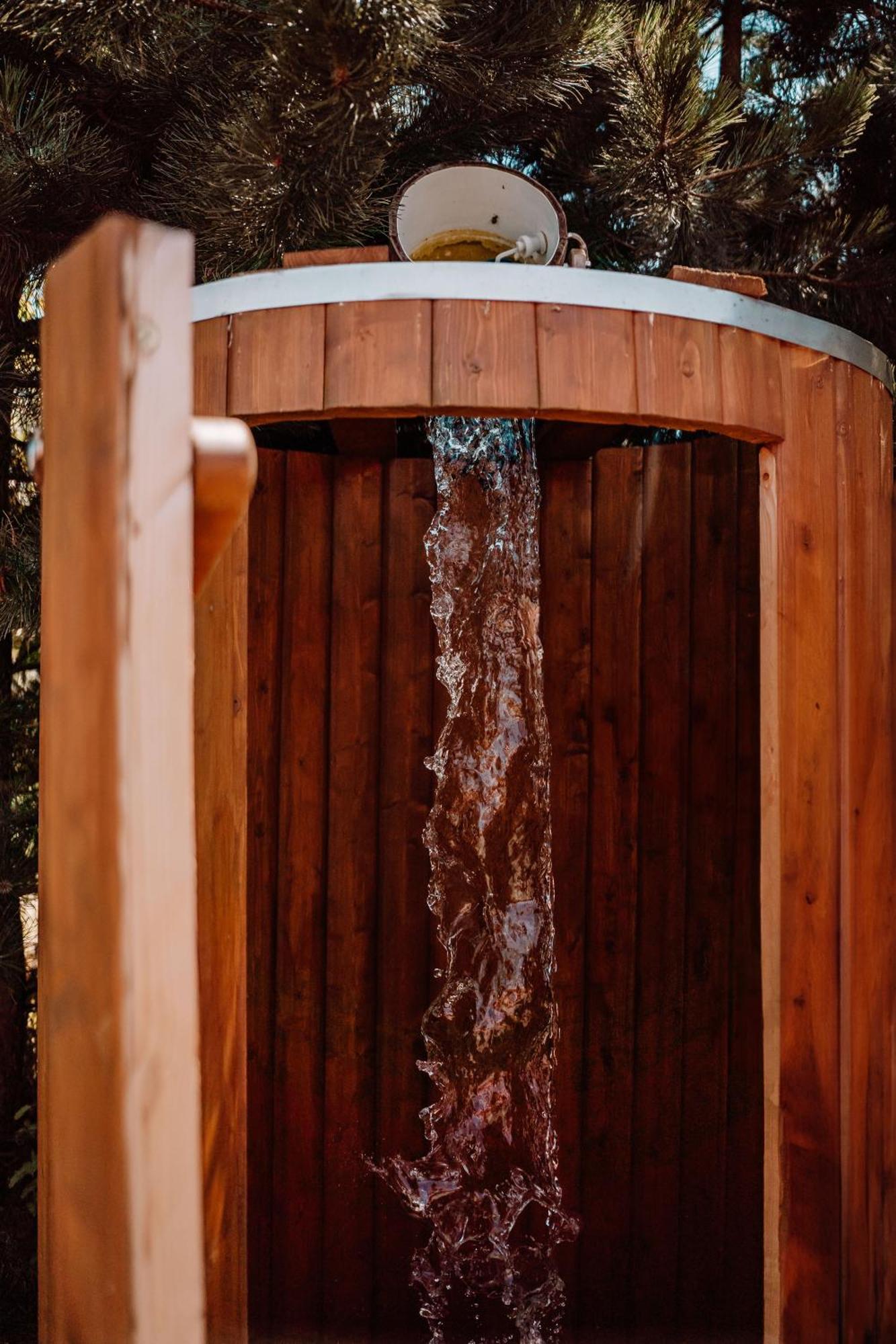 Palac Pod Bocianim Gniazdem Runowo  Exterior foto