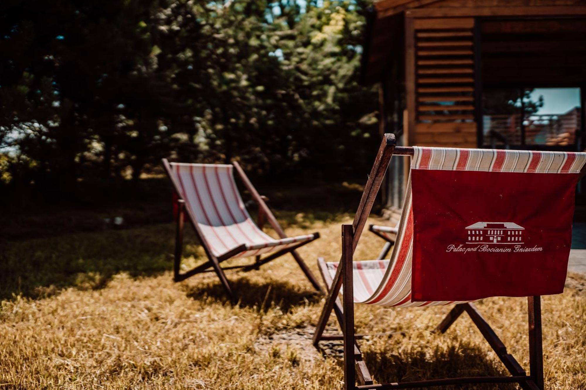 Palac Pod Bocianim Gniazdem Runowo  Exterior foto