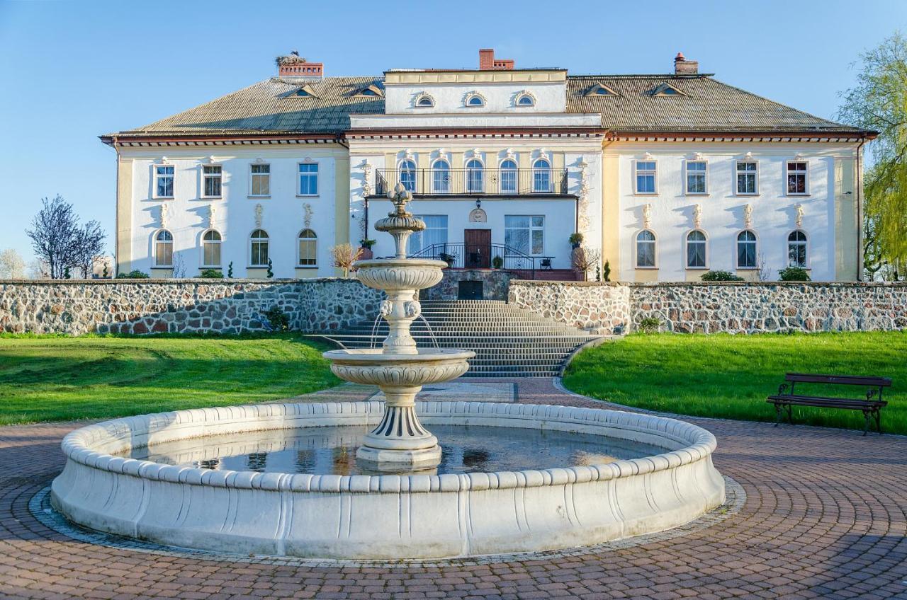 Palac Pod Bocianim Gniazdem Runowo  Exterior foto